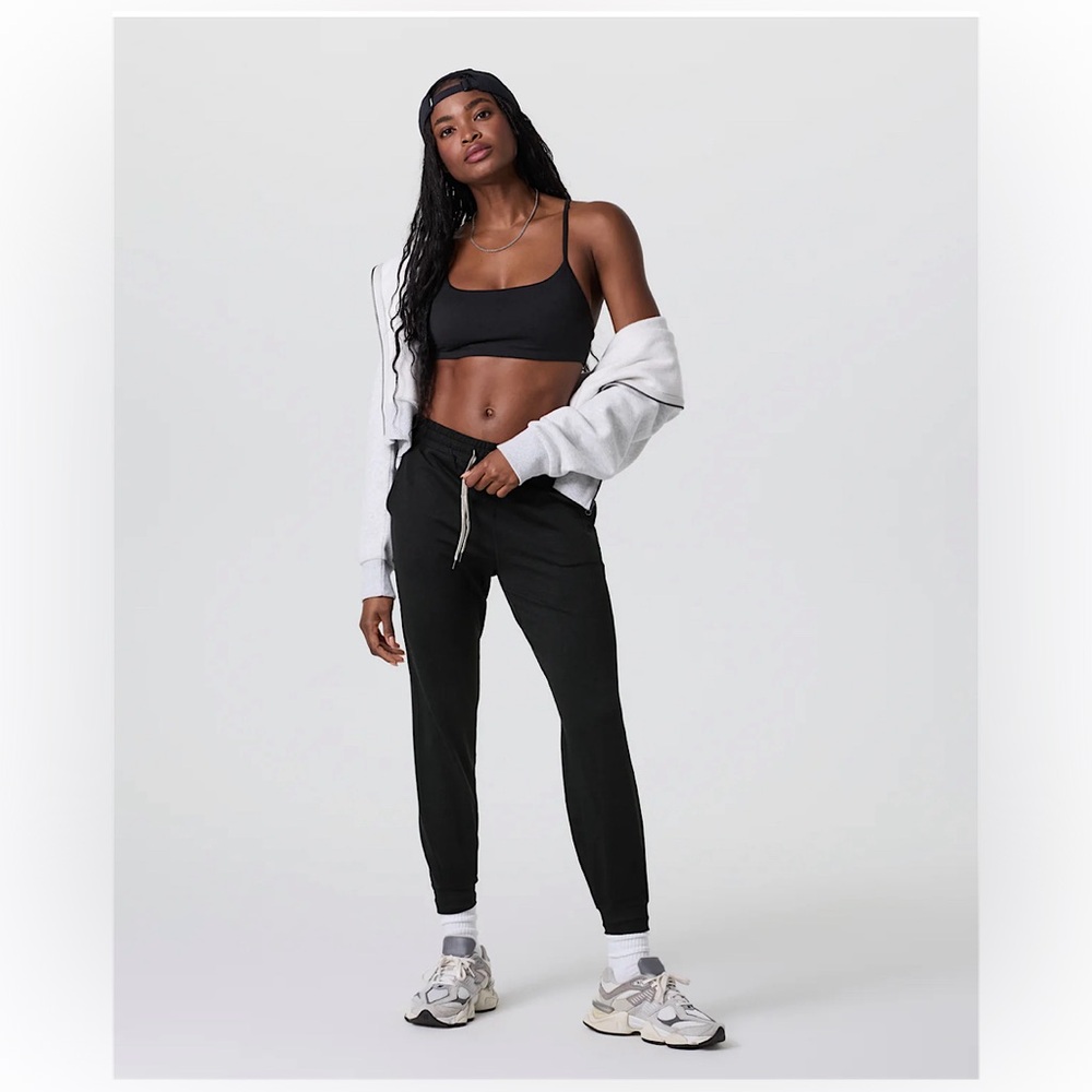 VUORI—Women’s Performance Jogger, Black